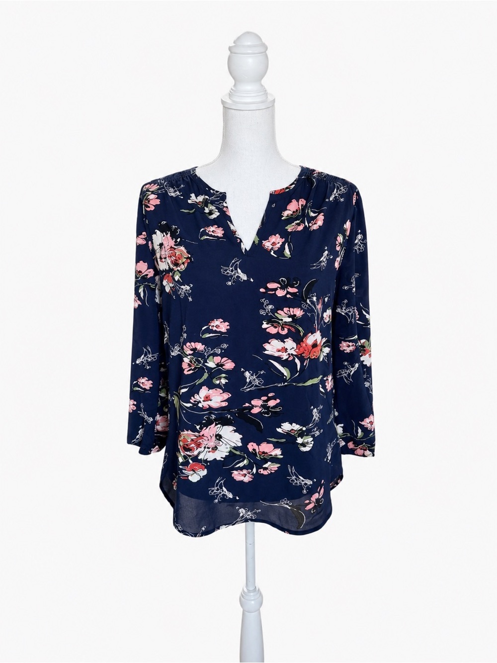 New Stitch Fix Navy Blue Floral Top Split Neck 3/4 Sleeve Blouse Women’s Small